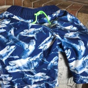 Gap Boys swim shorts S (6-7) regular